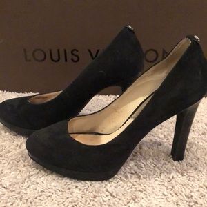Suede black heels Michael Kors